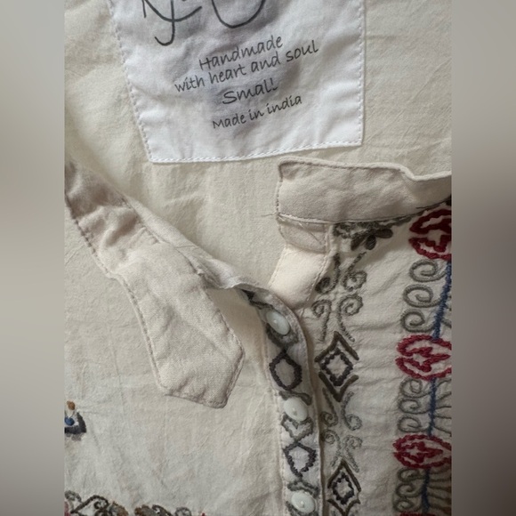 Elegant Embroidered Button Down Shirt - Cream - Picture 9 of 13